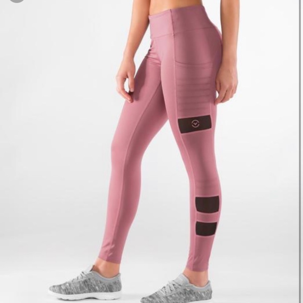 Virus leggings SOLD